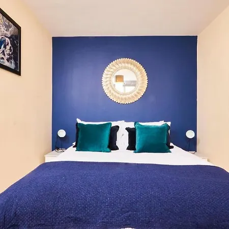 The Hidden Gem Of Leeds - Parking - Sleeps 4 Apartment *